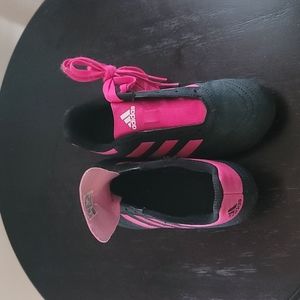Adidas soccer cleats size 1 pink/black
